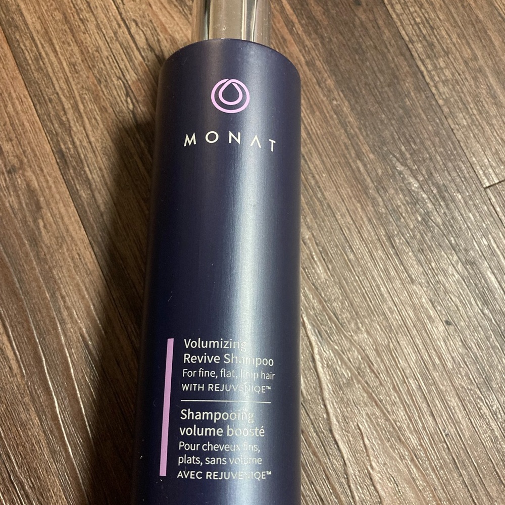 Volumizing Shampoo monat